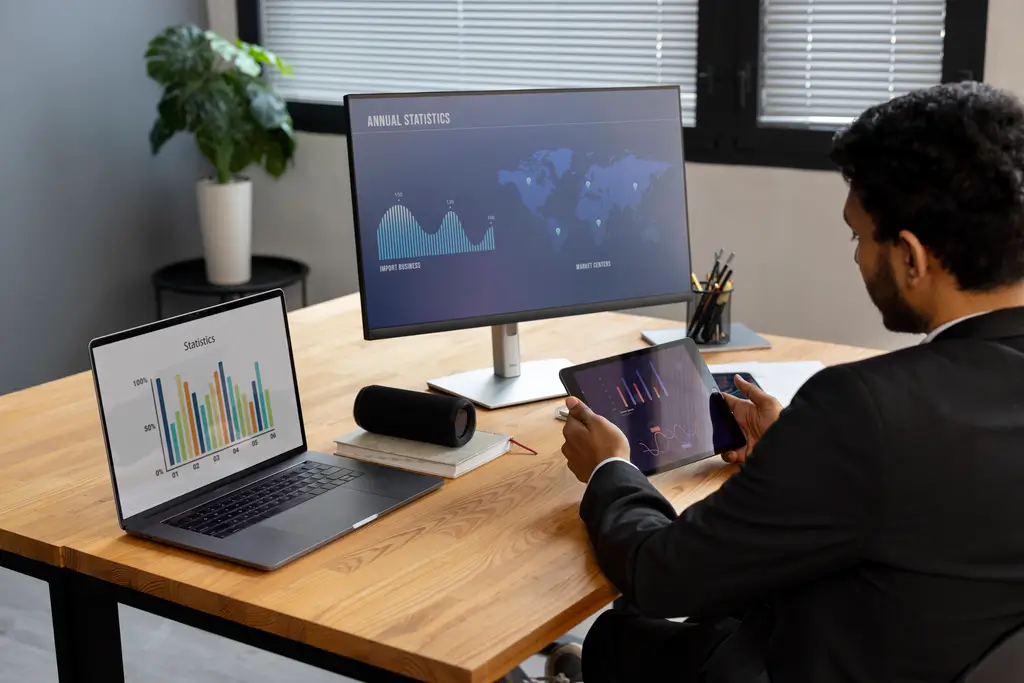 Analytics dashboard showing key performance indicators (KPIs) for online business growth and digital marketing success in 2025.